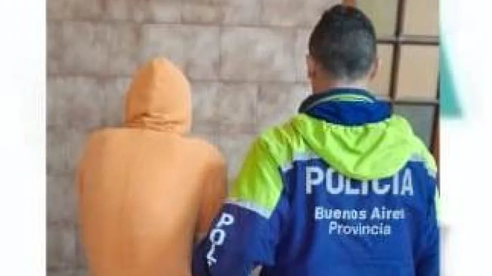Ingresó a varias casas, robó un celular, se resistió a la policía y terminó aprehendido