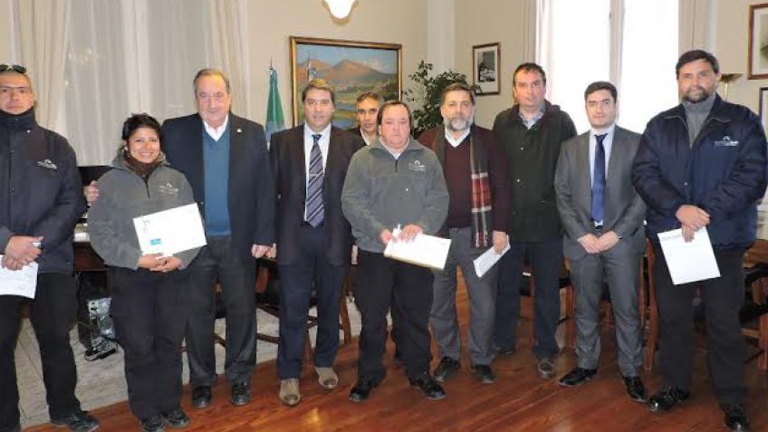 lunghi reconoció a agentes municipales