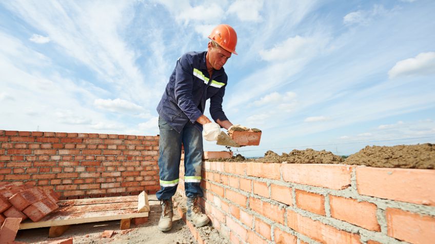 Después del primer semestre la construcción se desploma