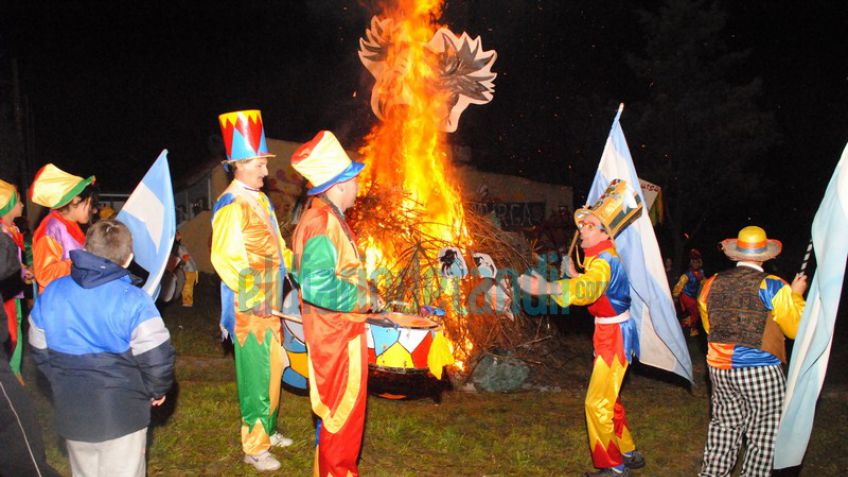 En la noche de San Juan, Flor de Murga organiza su gran fogata
