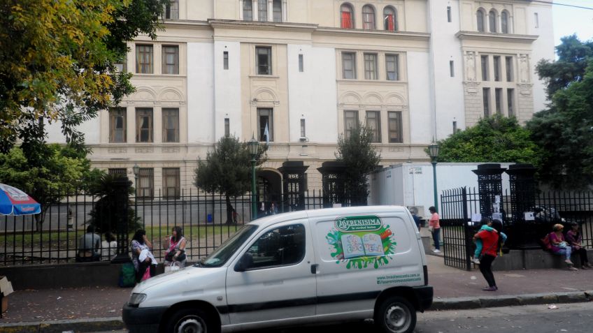 "La Serenisima va a la escuela" continúa en Tandil