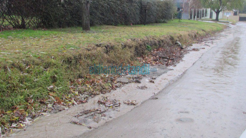 Volvió la lluvia y el dolor de cabeza para los vecinos del Barrio Golf