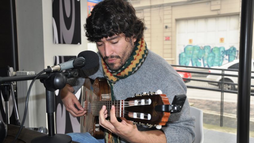 "No vas a cambiar el mundo con una canción, pero lo vas a hacer un poco menos feo"