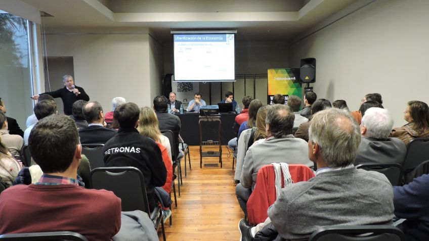 El impacto de internet y las nuevas tecnologías se debatió en Tandil