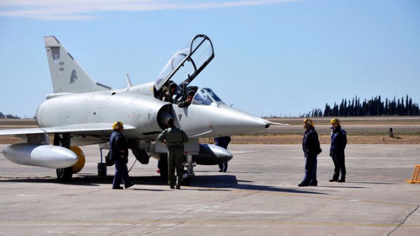 Ciclo de Conferencias relacionadas con la Aviación en los albores del Bicentenario