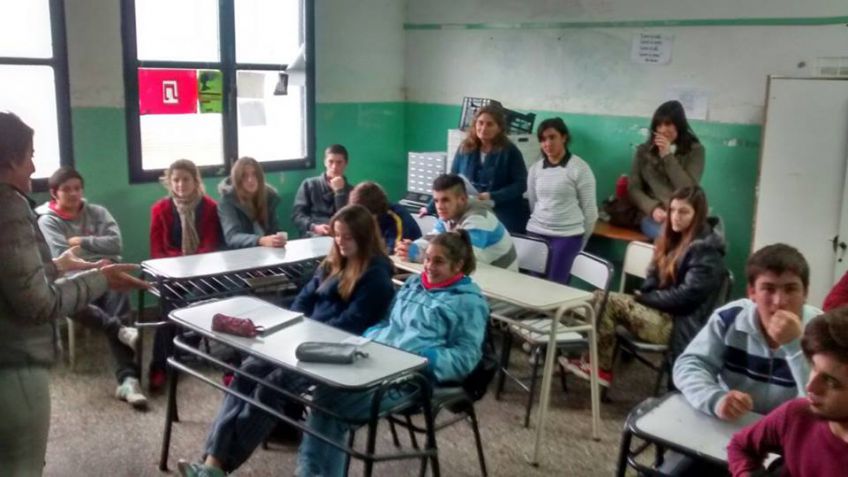 Municipio difundió el concurso Mercosur en la escuela en Vela y Gardey