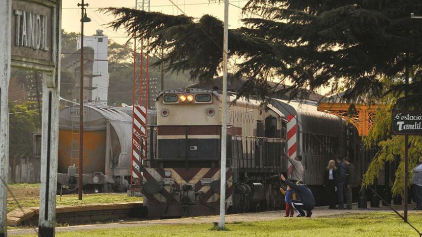 Mientras se habla del traspaso a la Nación, "Que vuelva el tren", ya tiene su video