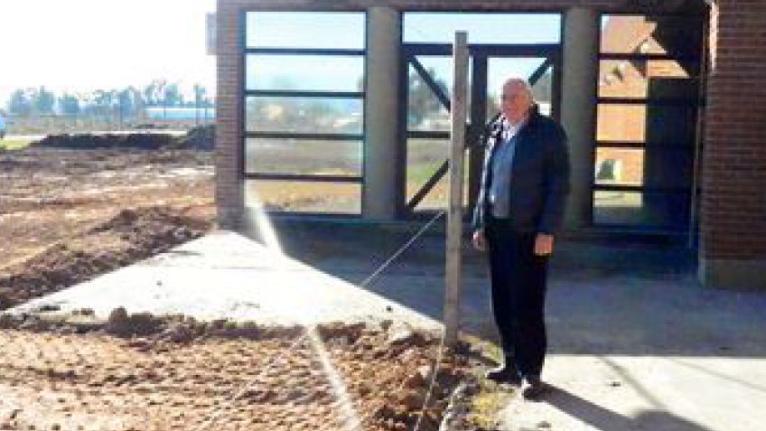 Comenzó la campaña en la Unicen: Tassara muestra obras y le surge competencia