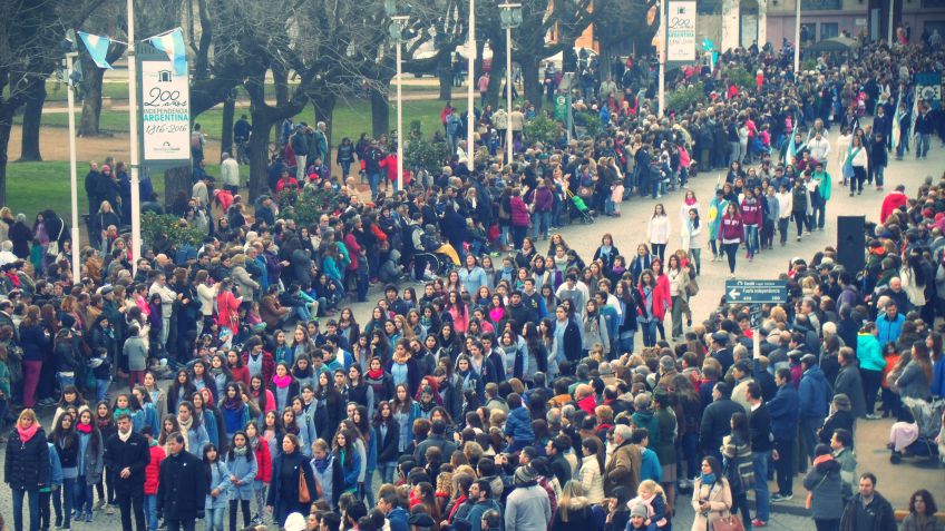Gran desfile popular por el Bicentenario de la Patria