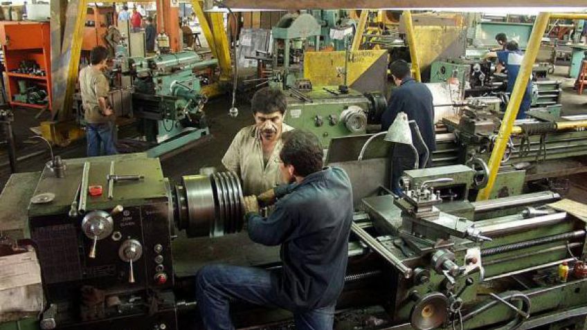 ¿Arranca la industria?