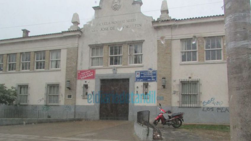 Docentes de Udocba, de paro