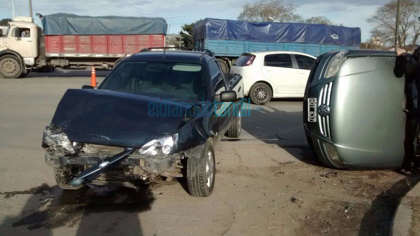 Violento choque en Espora y Primera Junta
