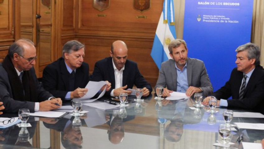 Reunión del Gobierno y el sector de la construcción por los precios de la obra pública