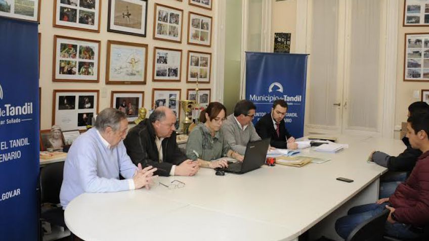 Arrancan las obras de agua para La Elena y pavimento en Movediza y Tropezón