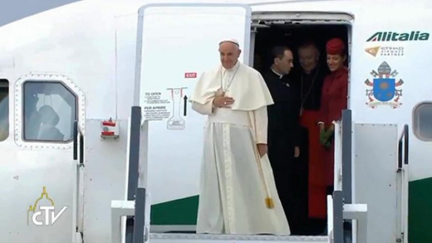 Recién llegado a Polonia, Francisco pidió solidaridad para los refugiados