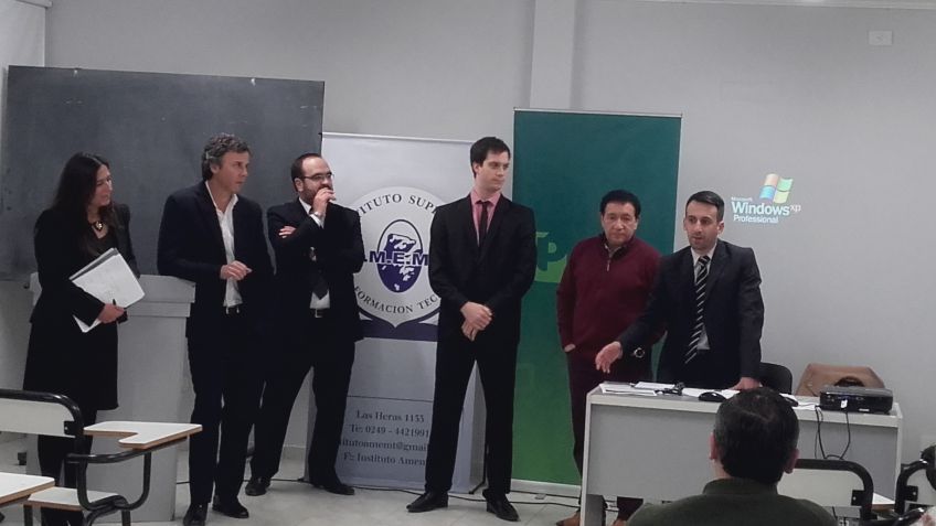 Autoridades del Banco Provincia se reunieron con empleados de AMEMT 