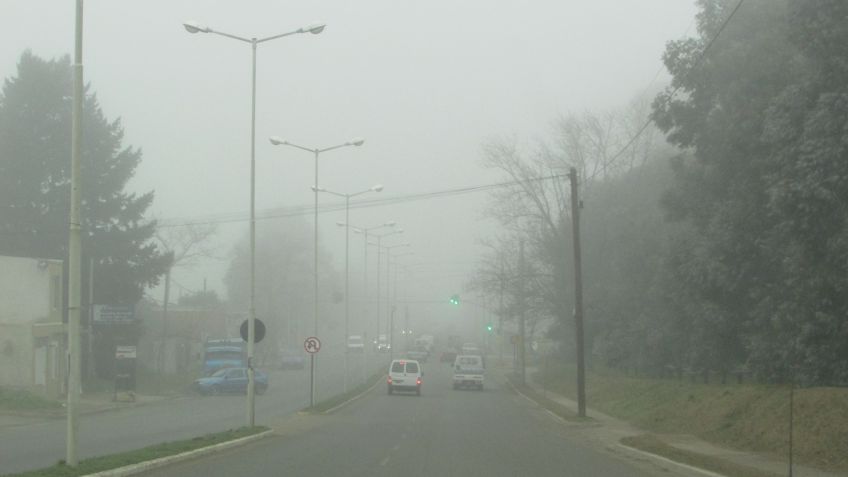 Precaución por espesa niebla 