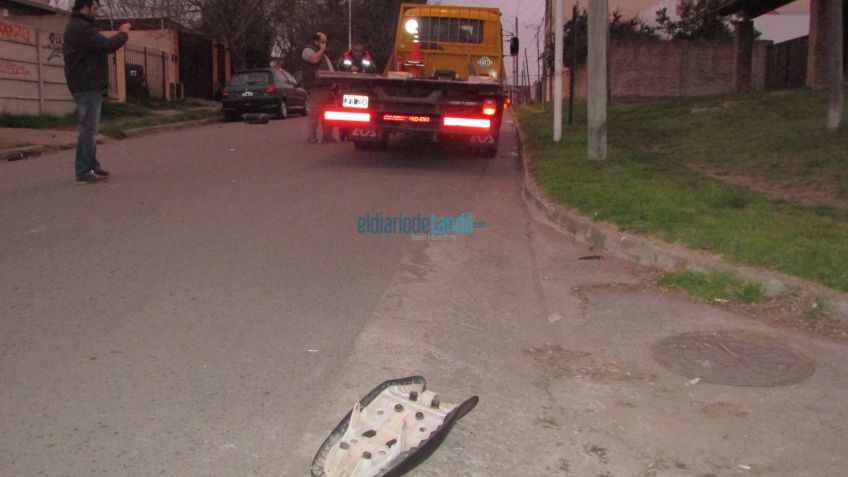 Motociclista herido tras chocar un remolque