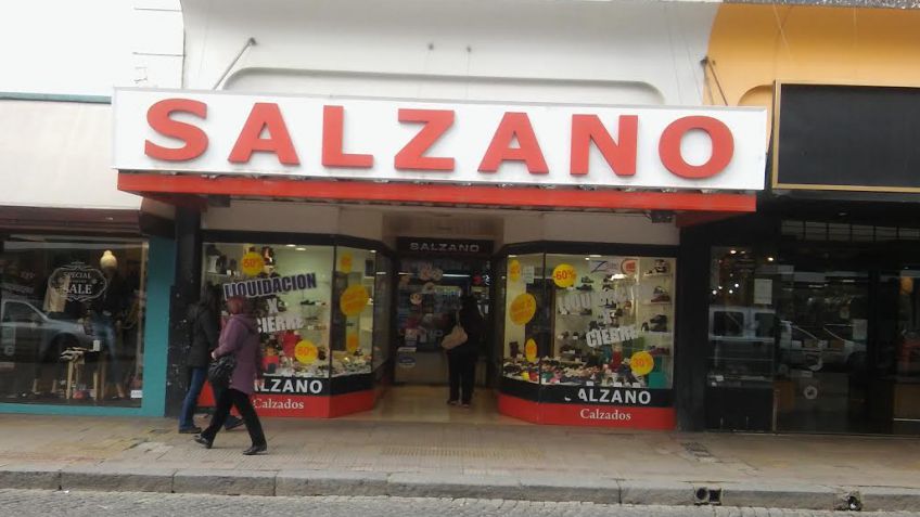 Cierra la zapatería emblema de calle San Martín