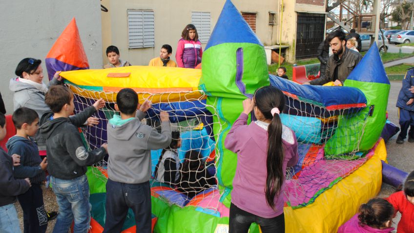 Los niños festejaron su día en el Barrio Centenario