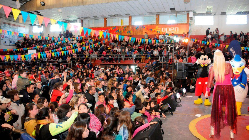 Miles de niños festejaron su día en el Club Independiente