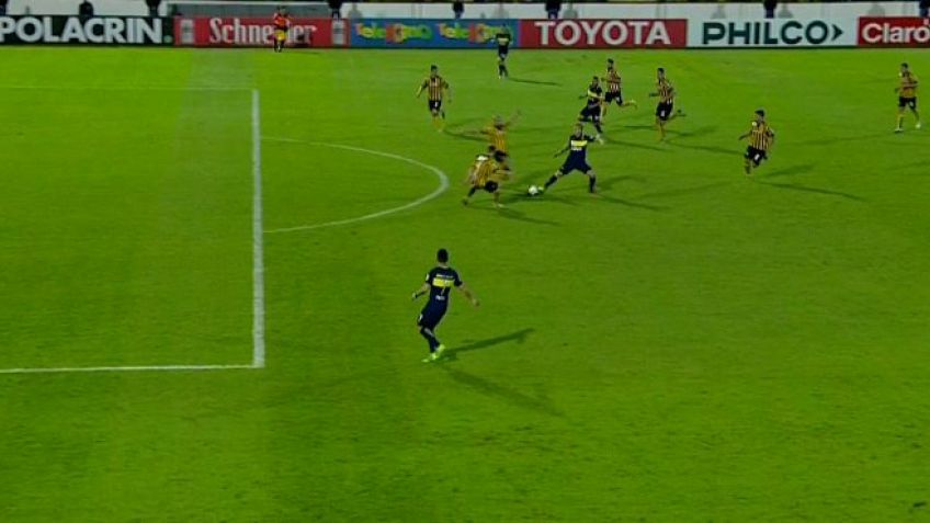 Con un gol en offside, Boca eliminó a Santamarina