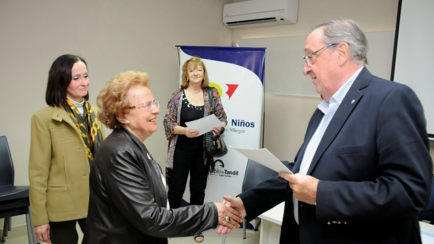 Lunghi le mostró a los donantes los avances del futuro Centro Oncológico Pediátrico