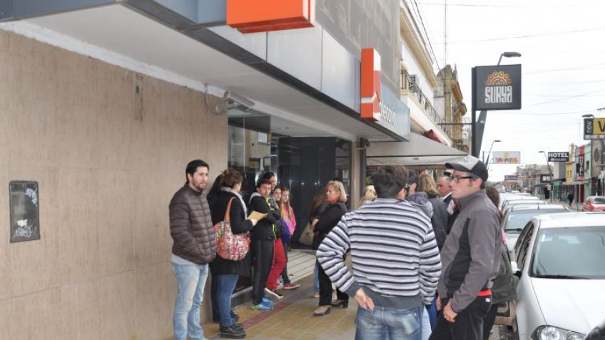 Adjudicatarios del Procrear se manifestarán en el Banco Hipotecario