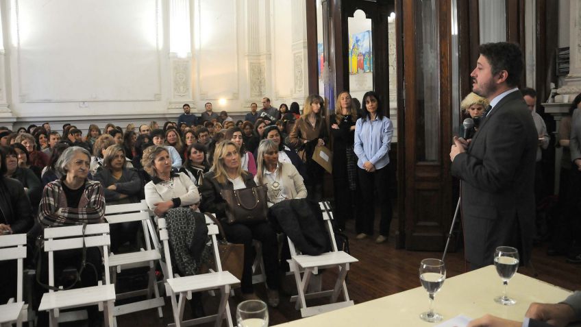 La Provincia fortalece programas para Alfabetizar desde los 14 Años