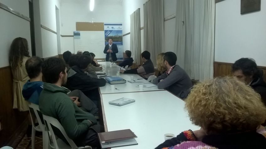 Inició capacitación que continúa el día 29 con charla sobre gestión municipal