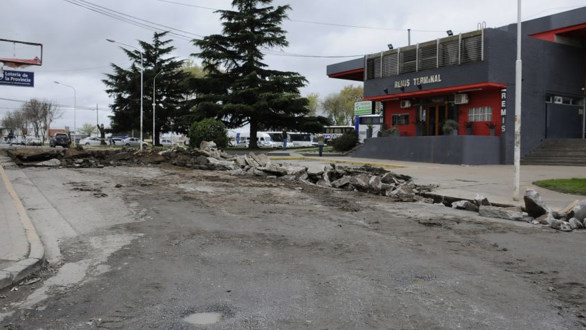 Se iniciaron trabajos de ensanche y repavimentación