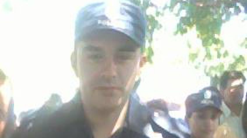 La madre del oficial denunciado por violencia de género continúa sin custodia policial