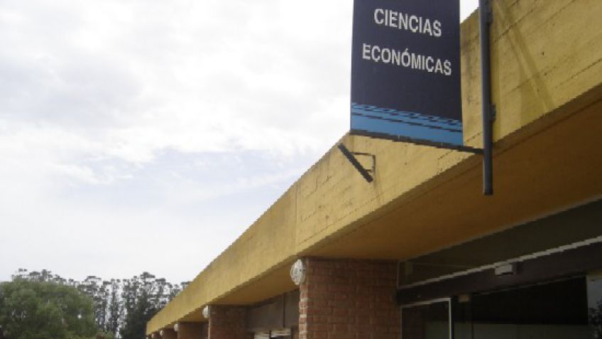 "Del conocimiento a la acción: el rol de los medios en el desarrollo empresarial"