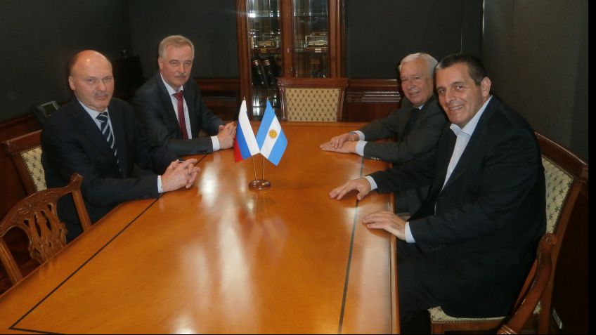 Tassara estuvo con representantes del Embajador de Rusia