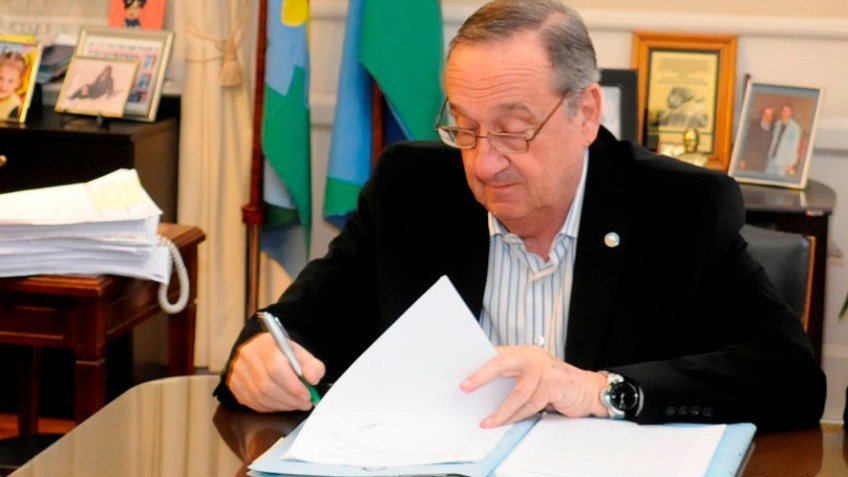 Se viene la división entre las escuelas ex Comercio y Normal