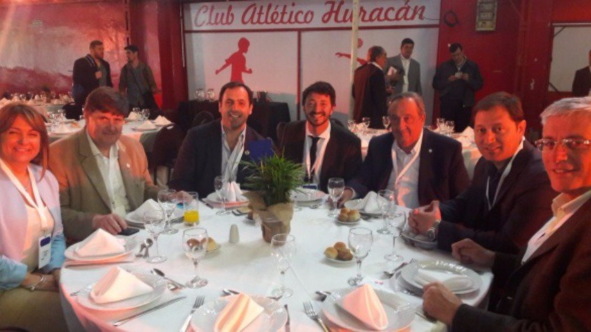 Lunghi participó del Foro de intendentes de Cambiemos, que contó con la presencia de Vidal 