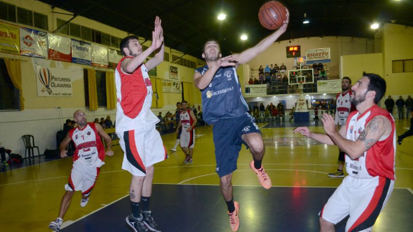 Independiente tuvo otra buena producción y venció a Racing de Olavarría