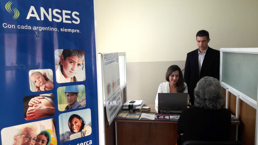 ANSES atiende en Villa Italia