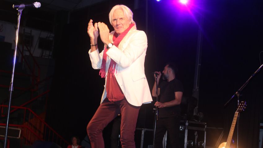 Sergio Denis hizo cantar a una multitud