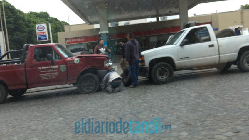 Choque entre dos camionetas sin heridos