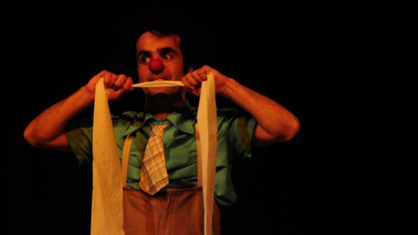 Sube a escena "Caminito de amor"