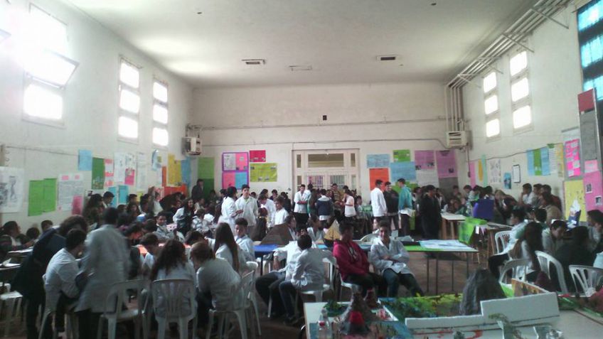 Finalizó la muestra de ciencias sociales de la E.E.M. 10