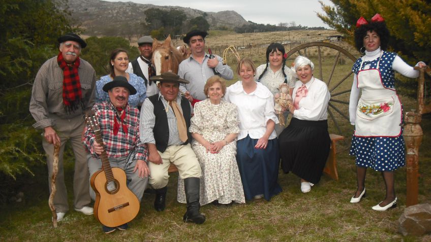 Dos funciones de Teatro Solidario a cargo del grupo La Higuera