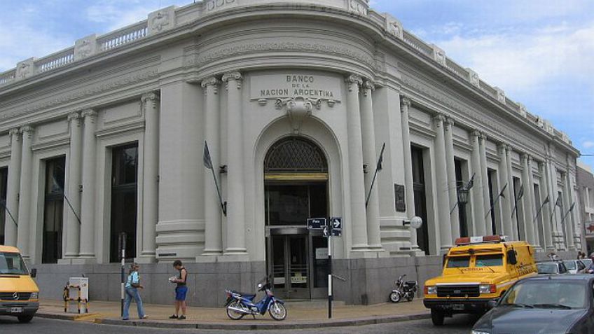 Los bancos abrirán normalmente hoy lunes