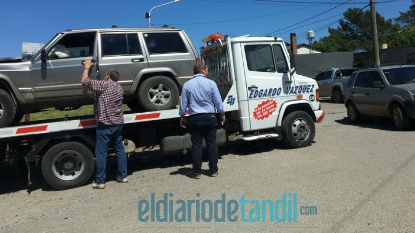 Violento choque entre dos camionetas