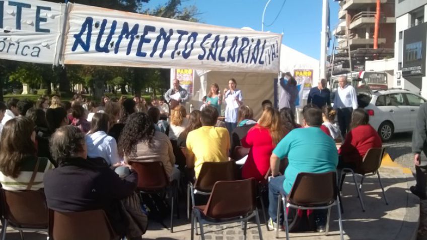 Los docentes universitarios vuelven al paro mañana