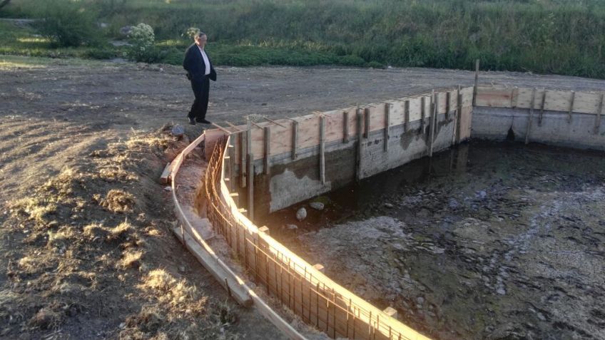 Reacondicionando el piletón y el predio del balneario de Vela