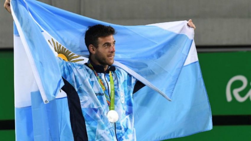 Los futbolistas de la selección apoyaron a Delpo