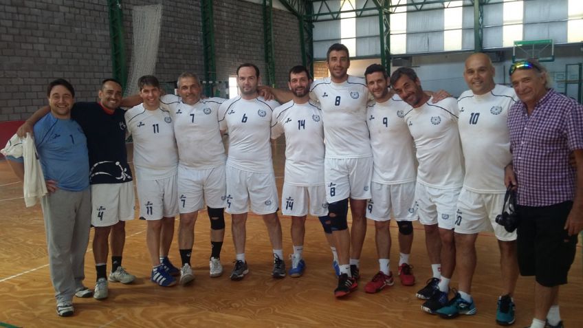 El equipo master de Handball de la Unicen participó de un Encuentro Internacional