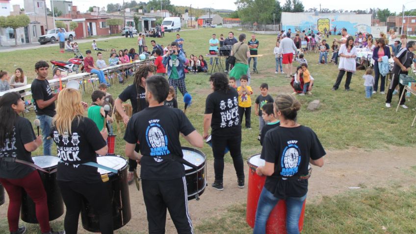 Con un encuentro de música y productos del barrio se realizó el Tunitas Fest 